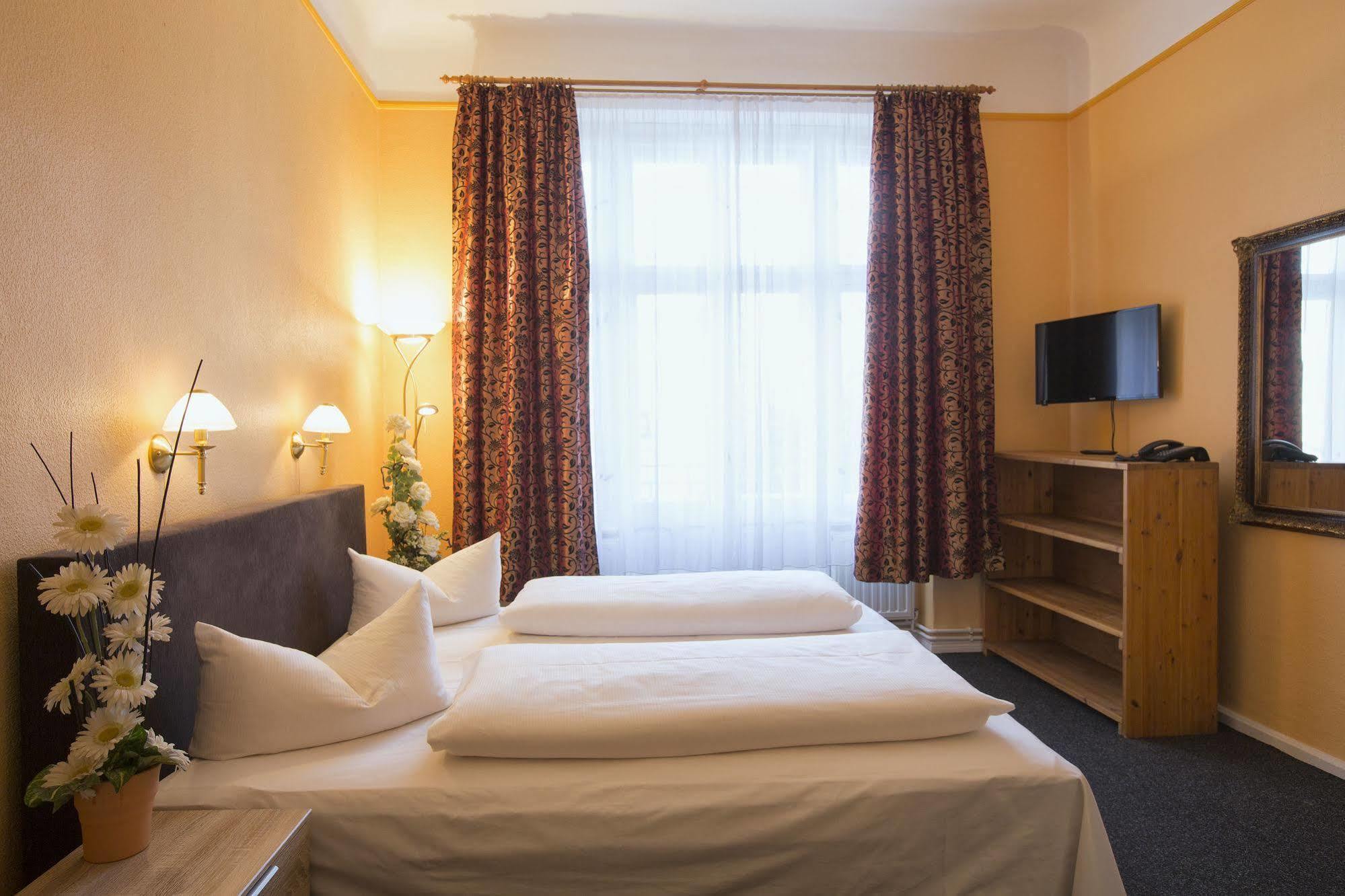 ברלין Hotel Am Hermannplatz מראה חיצוני תמונה