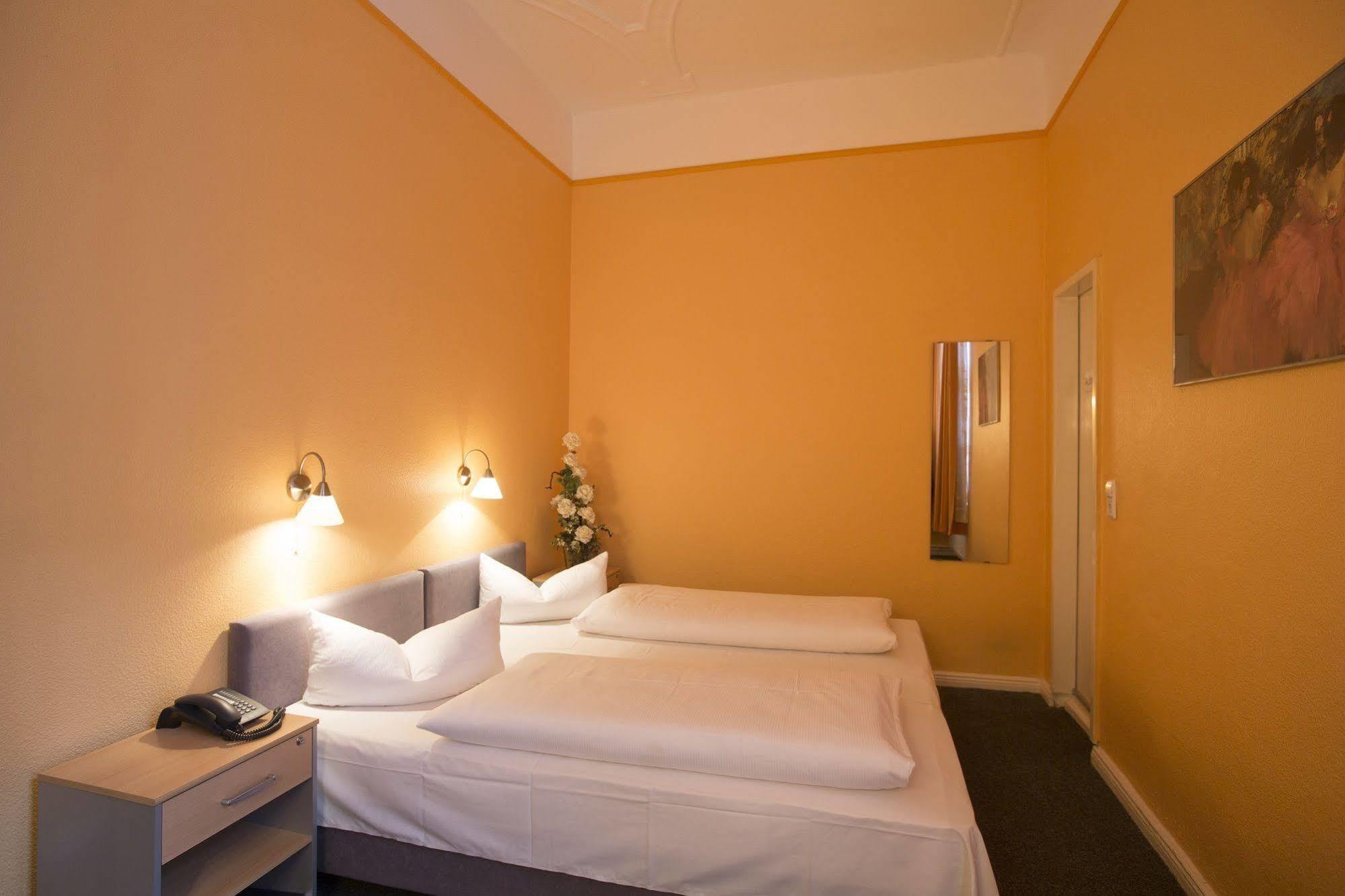 ברלין Hotel Am Hermannplatz מראה חיצוני תמונה